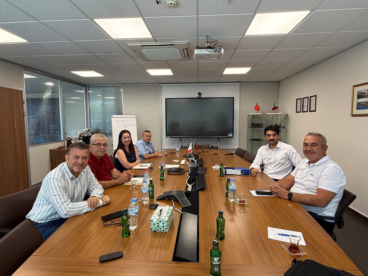 ercandereli45's tweet photo. Bitron Elektromekanik Ltd.Şti işyeri Genel Müdürü Sayın Pierluigi Picco, İnsan Kaynakları Ülke Müdürü Sayın Hediye Sadıkoğlu ve Mali Kontrolör Sayın Özay Aksoy’u ziyaret edip üyelerimizle yemek molalarında biraraya gelerek güncel konular hakkında bilgi alışverişinde bulunduk. https://t.co/PFLiXTMmRX