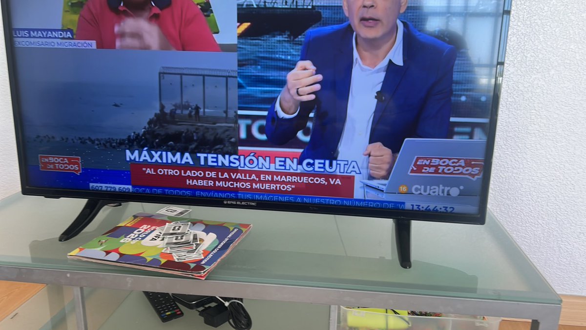 javier051176's tweet photo. Menos mal que el jefe tiene más conocimientos de ortografía que el becario 🤣🤣🤣🤣 dos minutos han tardado en cambiarlo. @cuatro https://t.co/PkKDwhhTiT