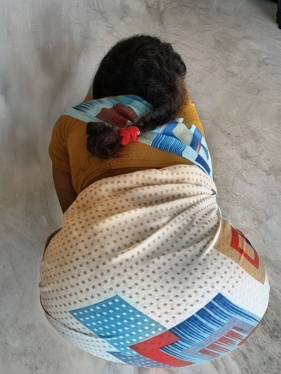 koluthasoothu_'s tweet photo. Follower ஓட அம்மா முண்டை💦குனிஞ்சி நின்னு கொழுத்த விரிஞ்ச சூத்த காட்டுற போசுலையே தெரியுதுடா மச்சான் உங்கொம்மாளோட கடந்த காலத்துல இந்த சூத்து என்னா வெறி ஆட்டம் ஆடி இருக்குன்னு🤤🍑🍌💦 https://t.co/leyYrscwcL