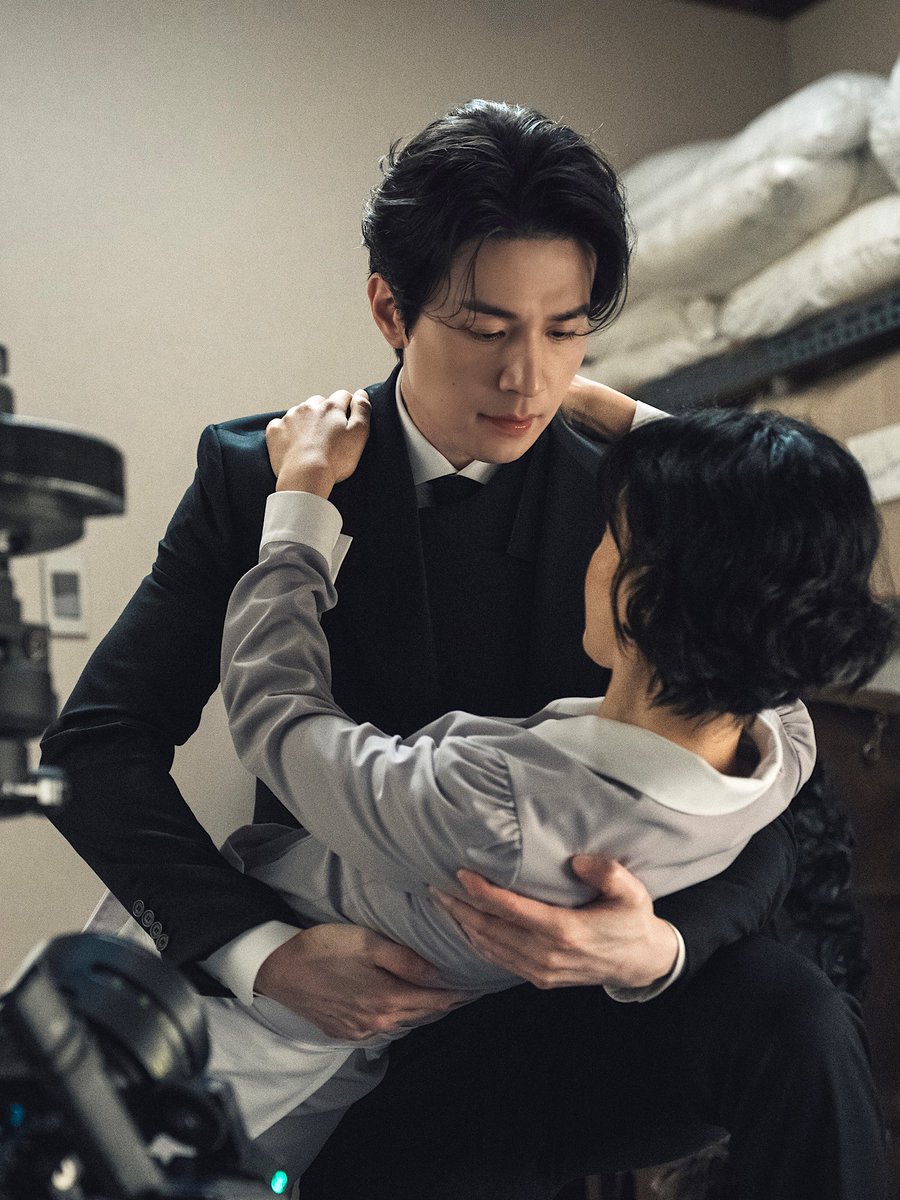 kkbyss_official's tweet photo. [#PHOTO]
[이동욱] <킬러들의 쇼핑몰 시즌2> 3, 4회 비하인드
💌 https://t.co/VB7QEcZrne

#이동욱 #LeeDongWook
#킬러들의쇼핑몰_시즌2 #AShopForKillers_S2
#정진만 https://t.co/BiXhccIV30