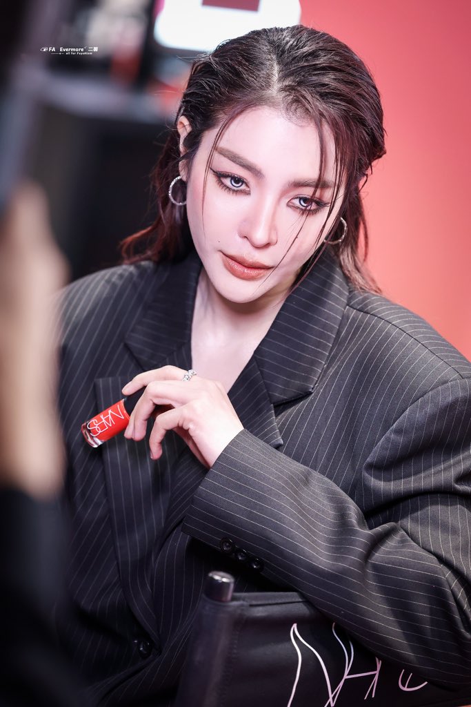 Bo_bbi2's tweet photo. 老公你好😝😝

NARS BLUSH WITH FAYEATOM
#NARSTHxFAYEATOM https://t.co/4TLrkVJj44
