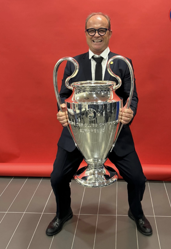 TouchlineX's tweet photo. 🚨 𝗡𝗘𝗪: Luis Campos has revealed one of his unique scouting methods.

🗣️ "Sometimes I send two scouts to the same match without them knowing they're both watching it.

"I love comparing their reports. I don't let them share information because I don't want them to influence each other. I want their opinions to be as honest and pure as possible.

"I call them my super scouts. I also scout the scouts by choosing them. They are special people."