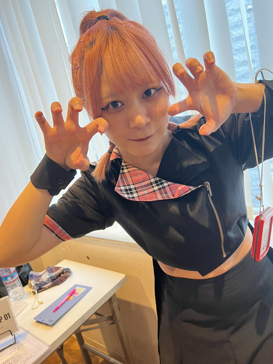 gomasabaphoto's tweet photo. とある日の物販から。
2026.07.20
ライオンの宴FES 2026夏「愛をこめて×××を」
スーパーオーバー／愛音つゆさん
#愛音つゆ
#スーパーオーバー
#SHIBUYADESEOmini https://t.co/VN50ZCb0oQ
