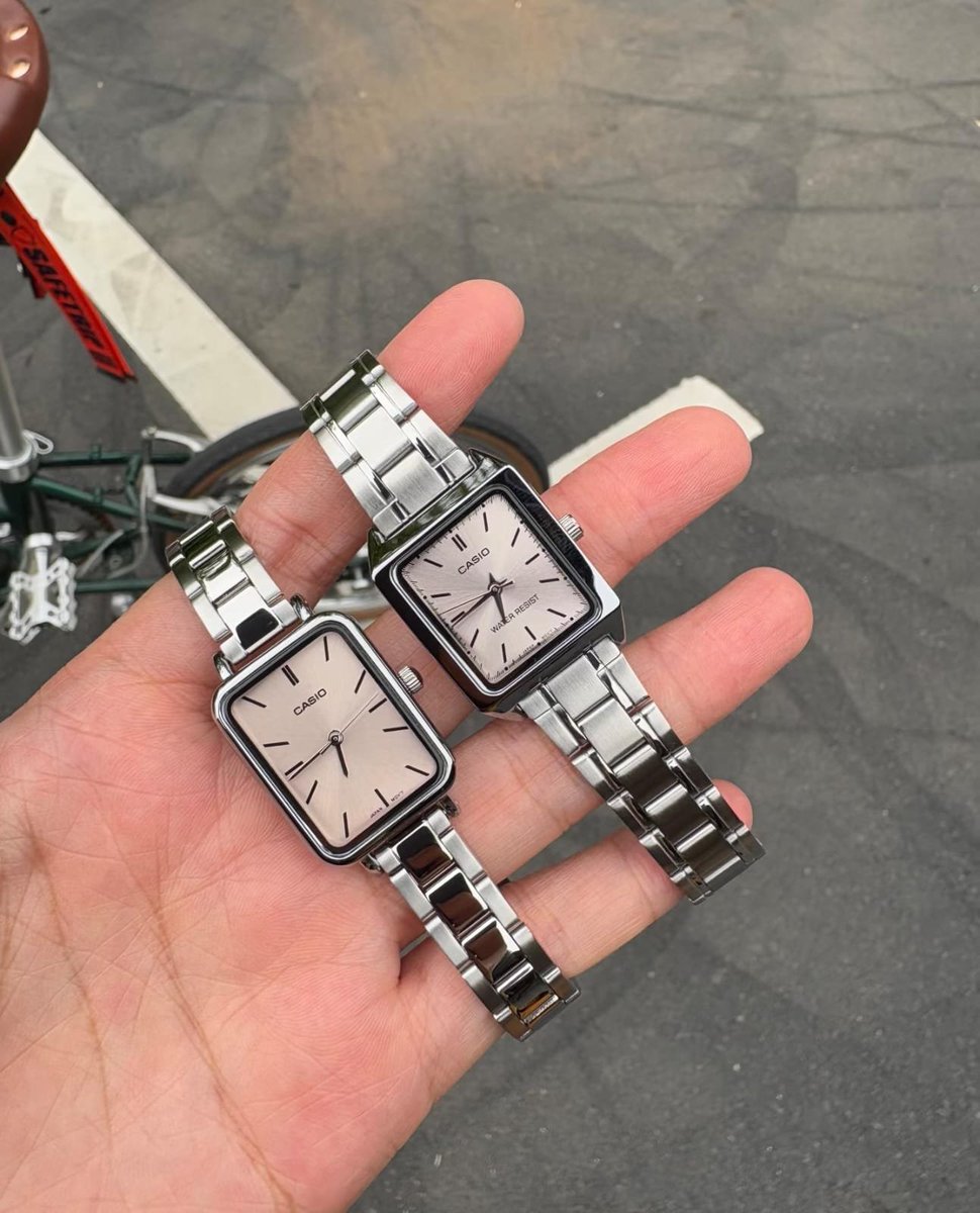 crushy153's tweet photo. Jam tangan Casio yang pink ini cantik banget! Suka sama desainnya yg elegant gini dan pasti awet banget😭 https://t.co/6h3TthQ7ka