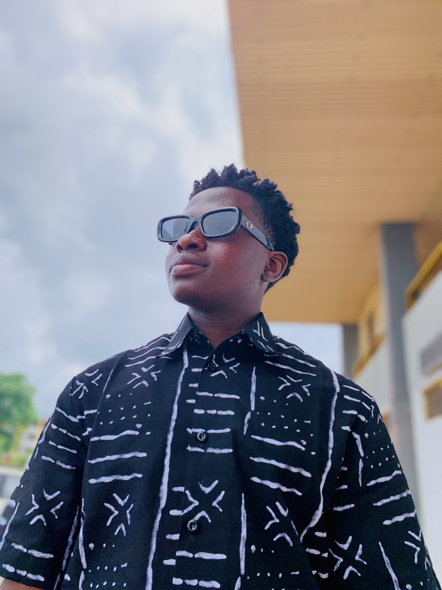 KingGbajumo's tweet photo. I have the best *tailorrr!☺️

@tofams_tailored https://t.co/XhQOLvK2CL
