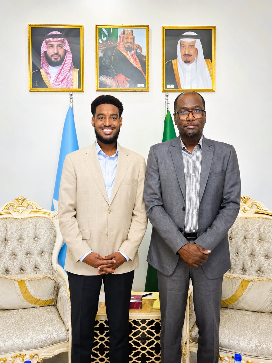 MMCaddow's tweet photo. Excited to meet with the Ambassador  🇸🇦 to 🇸🇴 H.E Ahmed bin Mohammed Al-Mawlid to discuss strengthening collaboration between the Saudi Commission for Health Specialties (SCFHS) and the @NHPCSomalia .Capacity building, and workforce development for the benefit of both countries. https://t.co/dLXWleigXZ