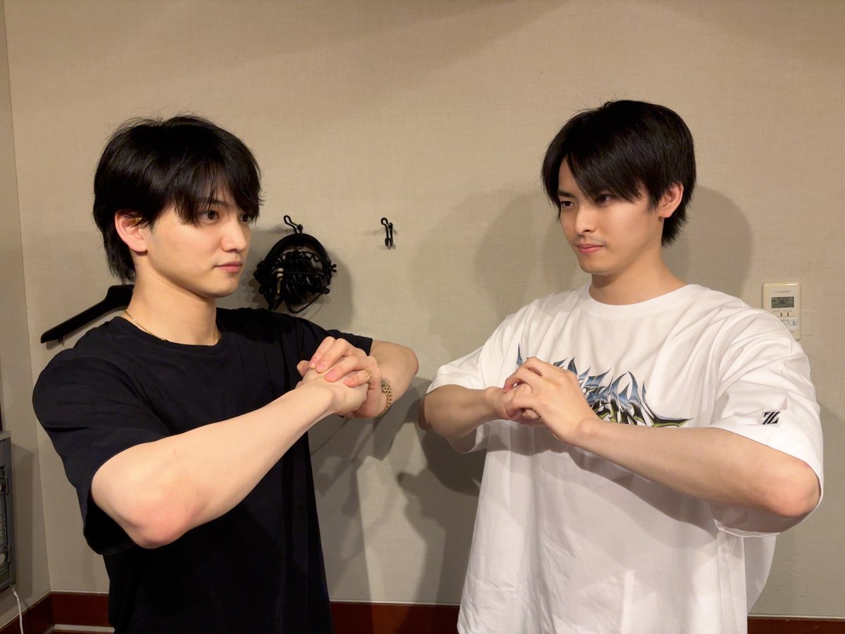 miura_makeradio's tweet photo. 7月30日 深夜2時30分〜
#三浦宏規メクラジ

今週も俳優 #高野洸 さんとお届け！

三浦さんとWキャストで"信"を演じる
『#舞台キングダム2』の見所を深掘り🔍✨

メンシプ限定のDカット版は、
放送未公開エピソードがたっぷり！
こちらもお楽しみに！

👉https://t.co/Tb5j1WKd0e

#radiko #三浦宏規 https://t.co/YQI1m4zhYY
