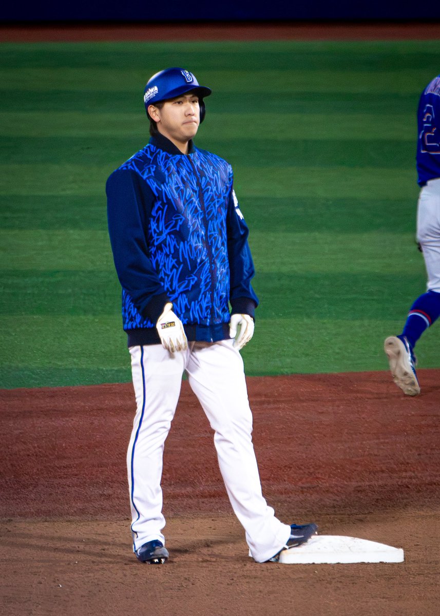 tsuna_2626's tweet photo. ドキドキ！初ヒット初出塁🌟

#深沢鳳介 
20260407ハマスタ https://t.co/NEiz8EcMWY