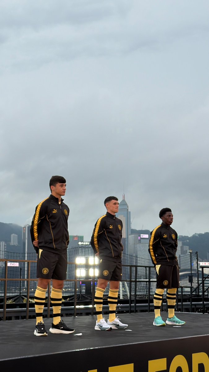 SamLee's tweet photo. Kit launch 🇭🇰 https://t.co/jgdsSm5hpr