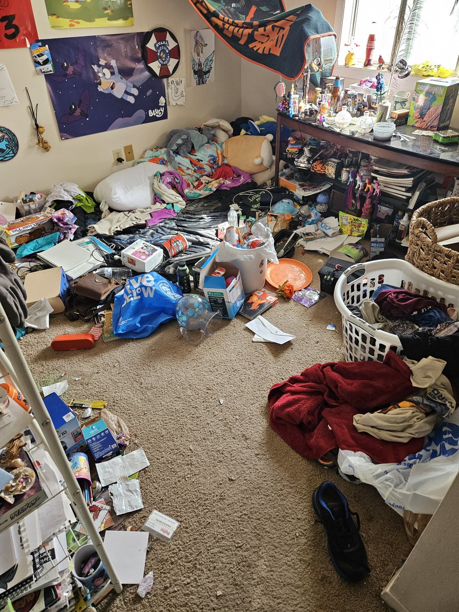 GabrielMandela0's tweet photo. One she legit penalized me for talking about things in therapy. The one with hany, is a 17 year old she ended up dating after I said no, 1000 times. The room picture is what I always had to clean to "keep the peace" https://t.co/051mUeZcjc