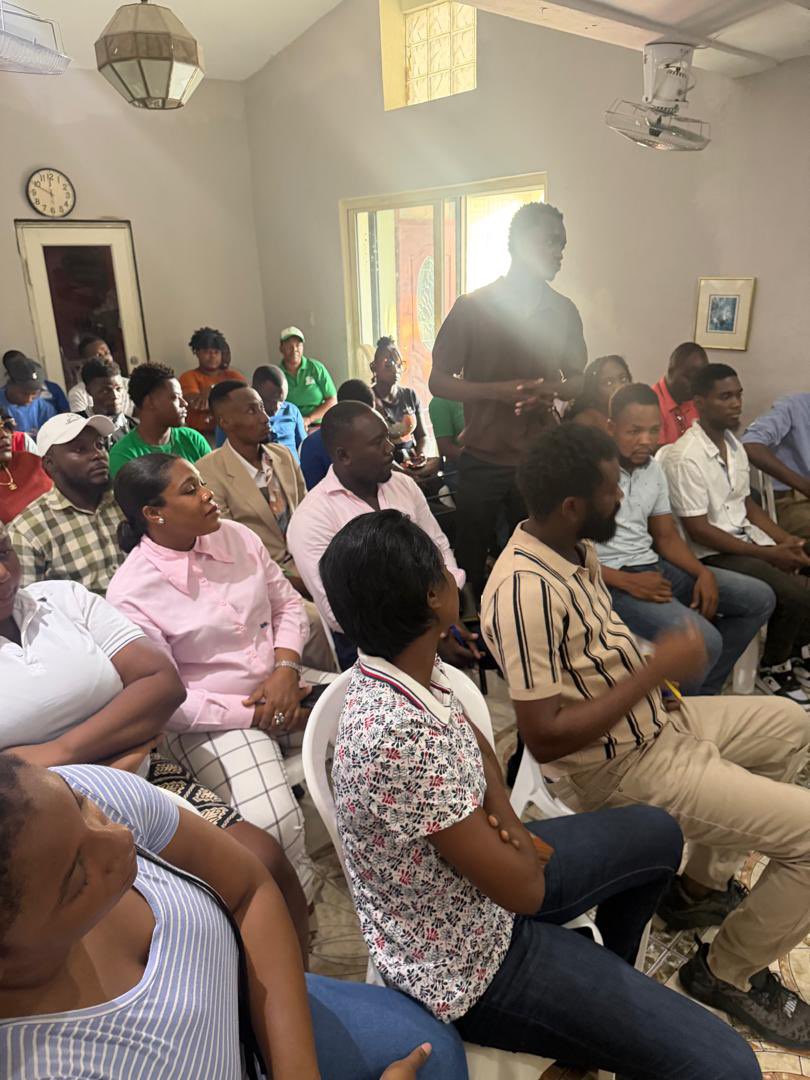 WedlyOctavien's tweet photo. Ayè mèkredi 29 jiyè 2026 la, nou te kontan chita pale ak plizyè dirijan ki soti nan diferan mouvman andedan pati a sou depatman, nan sousi pou n kapab mobilize yo pou avansman pati a sou depatman EDElatibonit.@edehaiti2021 https://t.co/vooM8r5RDa