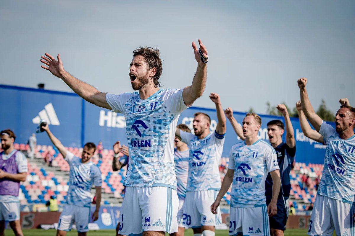 baartoo7's tweet photo. Wygrana buduje 💙
Jutro walczymy od nowa 🔥 https://t.co/KyTNuQ7hFV