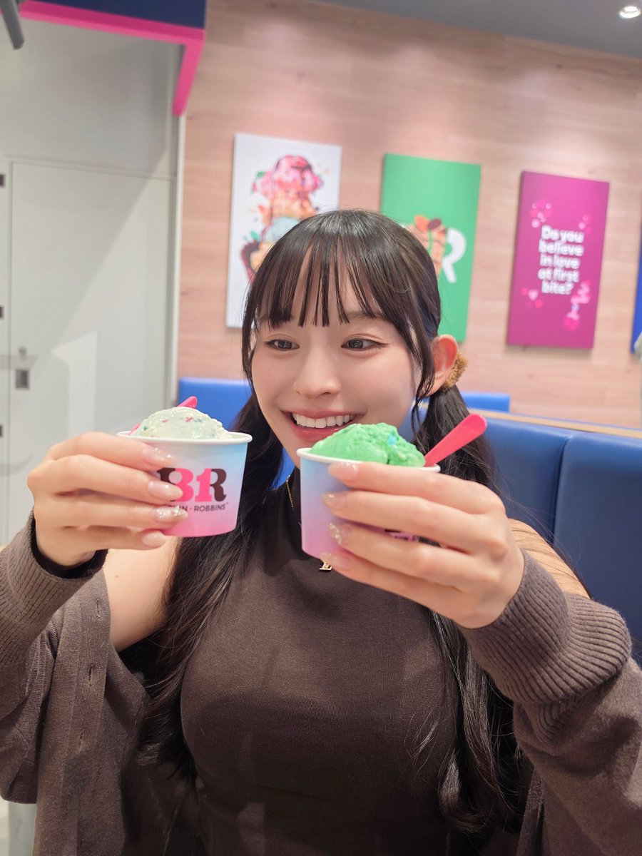 Kanami_Takasaki's tweet photo. 一緒に食べようっ！アイス🍨 https://t.co/yTQPGIoowm