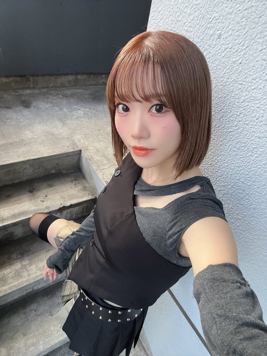 skknr's tweet photo. ✶HER-IZON WORKS Project
vol.1「#IDOLTIME」

本日開幕いたしました！❤️
皆さん暑い中、ご来場頂き、しかも後ろまで満席のお客様。。！✨
本当にありがとうございます！
この物語、後4公演で
あっという間ですが、全力でお届けします。
皆様の感想もお待ちしています🥰

#HWPJ https://t.co/fqHtRHpXQg