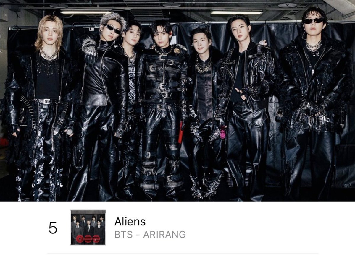 k_crystalf's tweet photo. #ARIRANG 앨범은 원래 #BTS의 곡을 들을때 개성 넘치는 우리 일곱멤버들의 멋진 목소리를 차례차례 기대하며 듣는 행복함이 있는 것처럼 앨범의 첫곡부터 마지막곡까지 멜로디와 비트가 너무 좋은 다양하고 세련된 곡들을 차례로 듣는 재미가 있어 계속 들어도 질리지가 않아요. 싸랑해요 BTS ~😘💜 https://t.co/5SFN6foREh