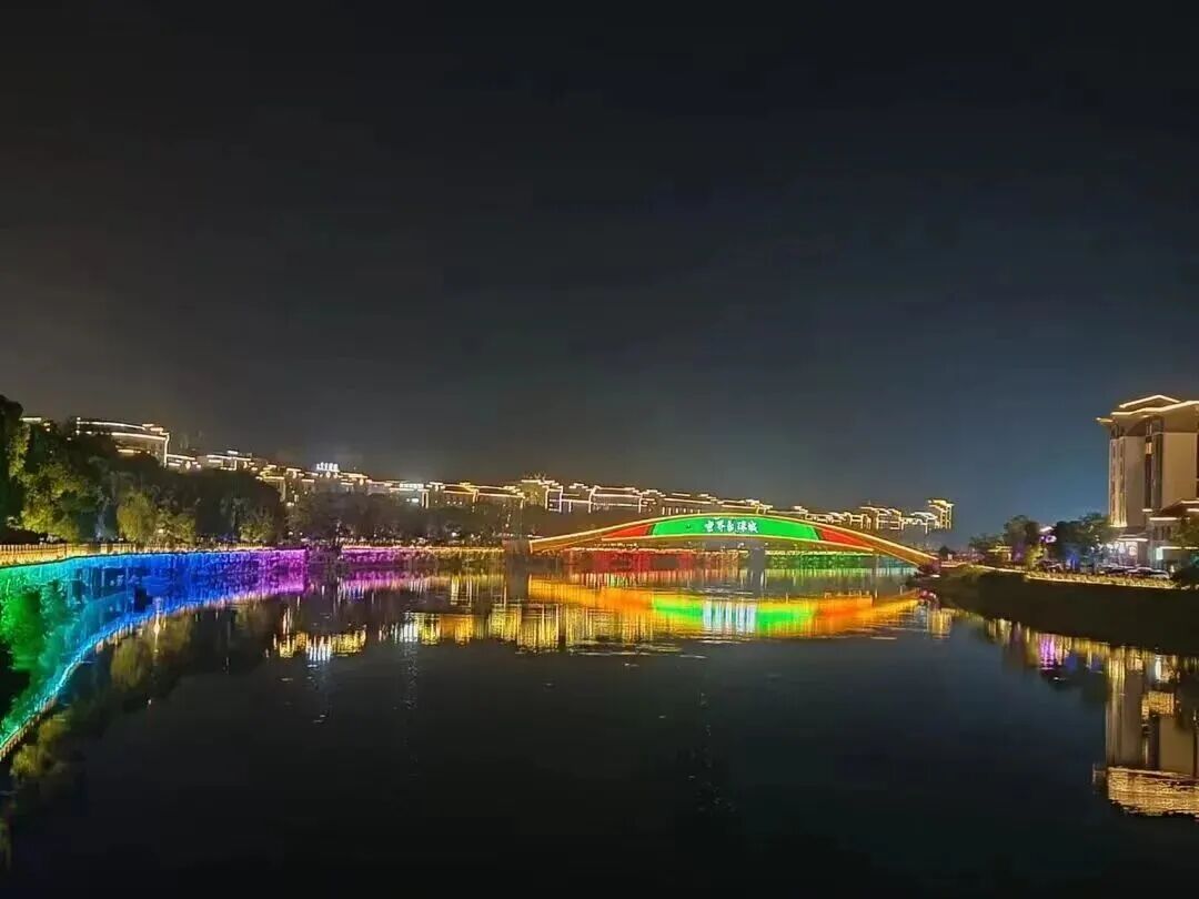 fo23197408's tweet photo. 玉山夜景很美 https://t.co/Rbr4WFcY76