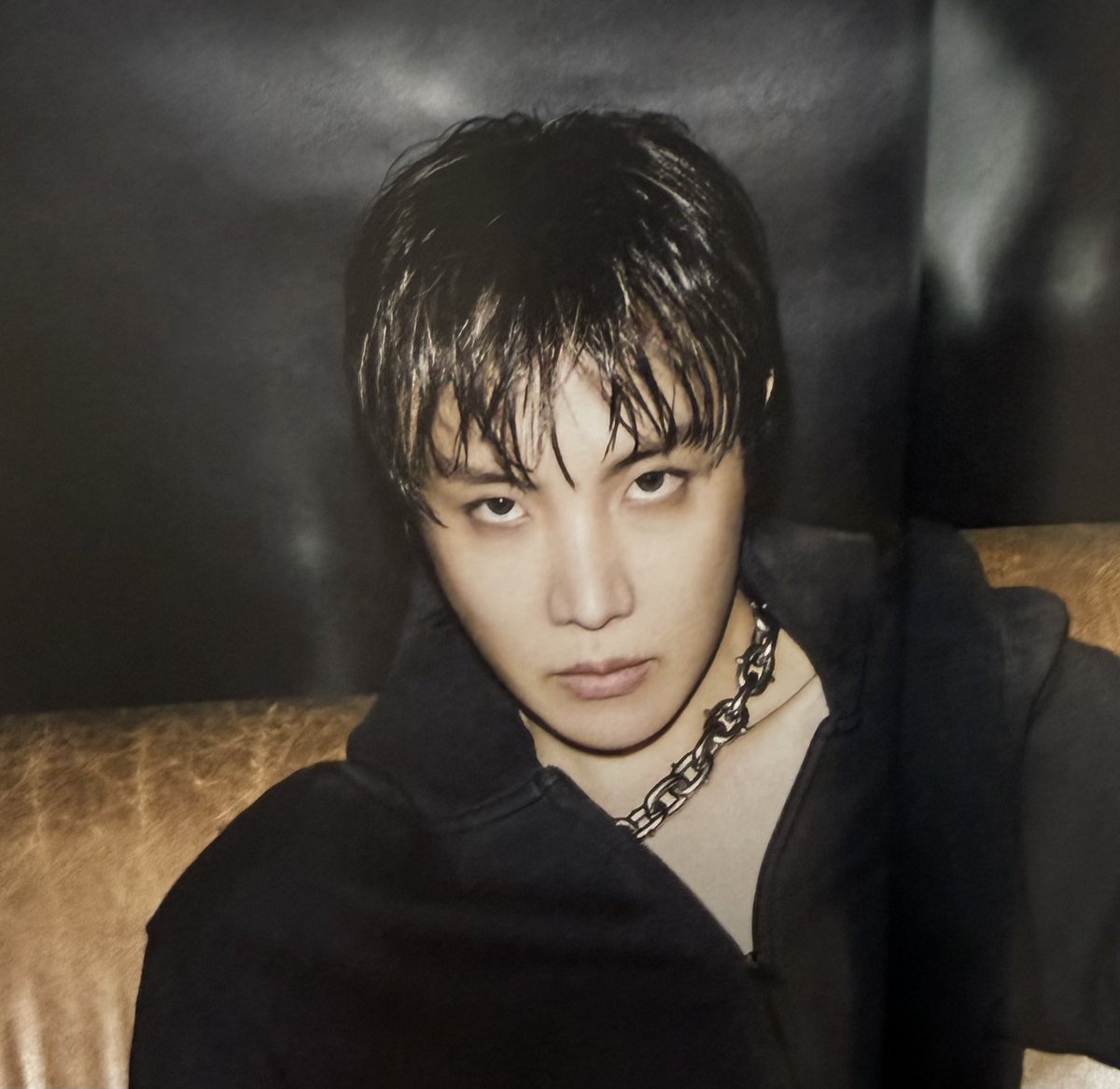 safetyzonehsk's tweet photo. pretty bedroom eyes https://t.co/q3FhdwxgbA
