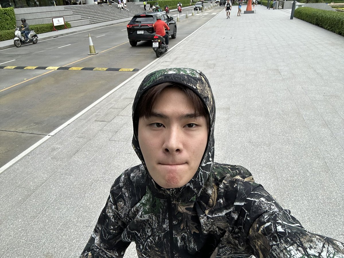 thaichayanon's tweet photo. บิดหมด https://t.co/2lTuDj3yTZ
