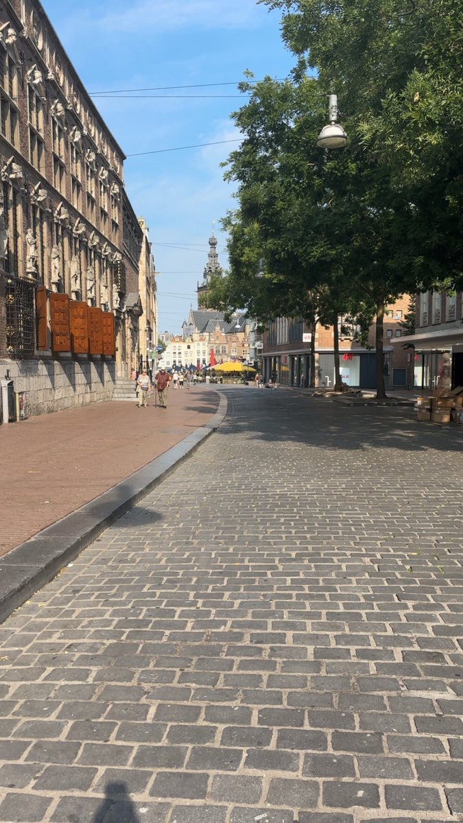 deess_x's tweet photo. Lekker gewinkeld in nijmegen vanochtend nu lekker buiten genieten en vanavond lekker de bbq aan met zijn alle https://t.co/YiUzYcawX8