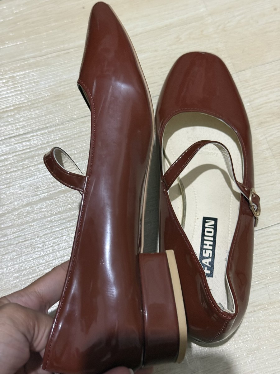 umoumoqko's tweet photo. เท้า 38-39 ใส่ได้นะ 
🤎 100 รวมส่ง

#ส่งต่อรองเท้า #ส่งต่อ #ส่งต่อเสื้อผ้า https://t.co/zZe6BaWHpj
