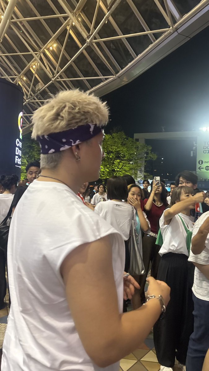 HIROKImusiclike's tweet photo. 3回目のチョキ✌️
#2026CDF #CDF #コムドット https://t.co/TUysh0G082