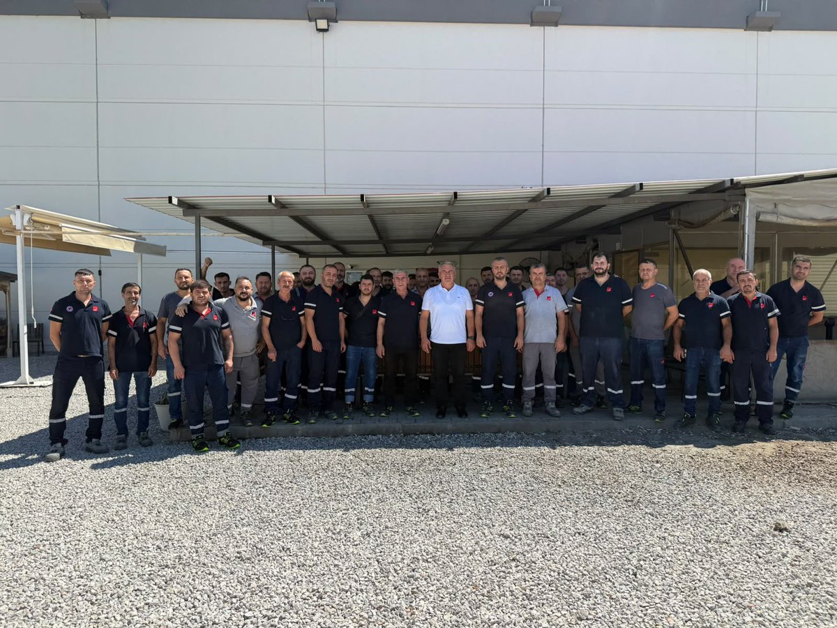 ercandereli45's tweet photo. Sanpan Isıtma Sistemleri A.Ş. işyerimizin Genel Müdürü Sn. Yaşar Kasaba ve İ.K Müdüresi Sn. Işıl Doruk’u ziyaret edip üyelerimizle tezgahları başında biraraya gelerek güncel konular hakkında bilgi alışverişinde bulunduk.
#LiderimizUysalALTUNDAĞ
#Türkmetal
#Manisa1NoluŞube https://t.co/csYLFw66Ar