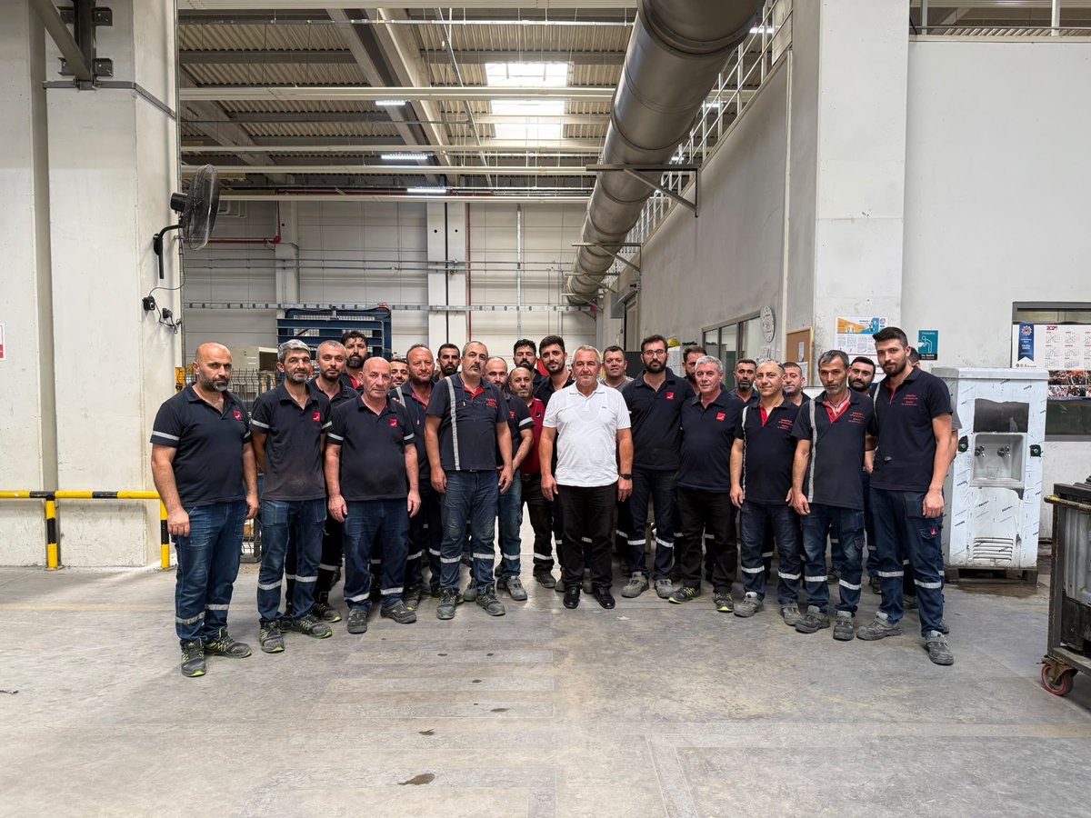 ercandereli45's tweet photo. Sanpan Isıtma Sistemleri A.Ş. işyerimizin Genel Müdürü Sn. Yaşar Kasaba ve İ.K Müdüresi Sn. Işıl Doruk’u ziyaret edip üyelerimizle tezgahları başında biraraya gelerek güncel konular hakkında bilgi alışverişinde bulunduk.
#LiderimizUysalALTUNDAĞ
#Türkmetal
#Manisa1NoluŞube https://t.co/csYLFw66Ar