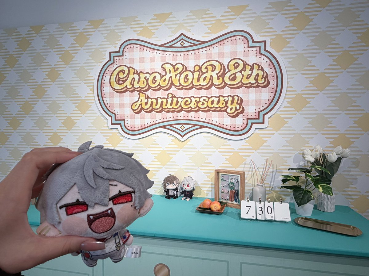 s2nyaii's tweet photo. 行ってきたよｰ!!
かなかな隠しちゃってた> < ՞
#ChroNoiR8周年POPUP https://t.co/CvjGcFmELE