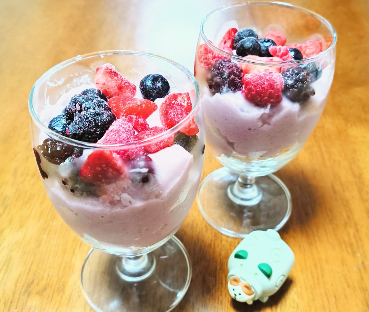 so_ba_na's tweet photo. ベリーベリーパフェ
#お菓子作り https://t.co/yTuVTpt0Qt