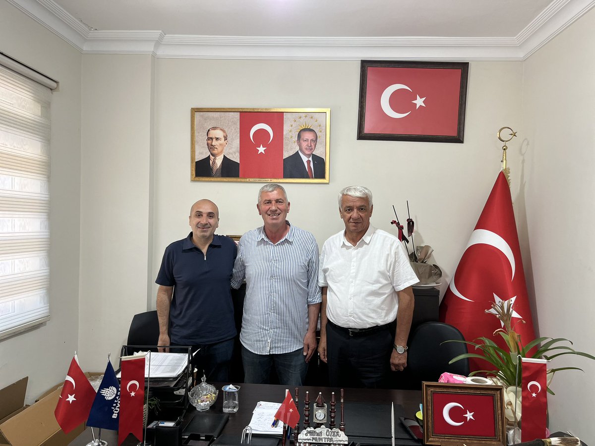 aydindagyapan's tweet photo. Örnek Mahallesi Muhtarımız Sayın Mithat Özer’i ziyaret ettim, misafirperverliğinden dolayı kıymetli muhtarımıza teşekkür ederim. 
@devapartisi @istanbuldadeva @alibabacan @hasankaraltr @KaracaSeyit @A_HakanAgaoglu @ELATRAKARAL @deva_atasehirde https://t.co/58XGpkwf19