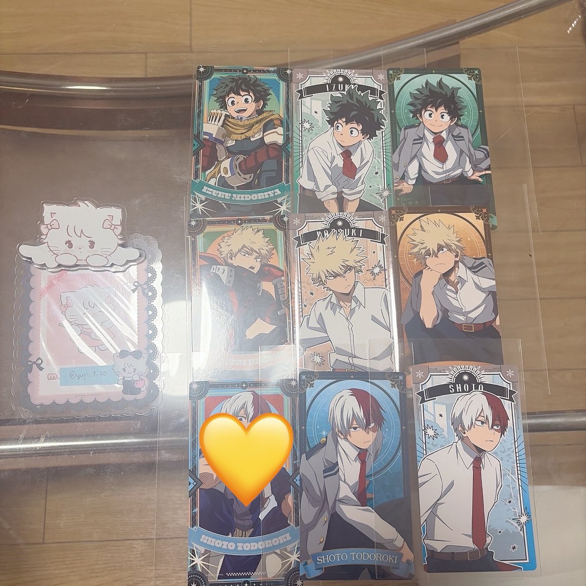 yupi_9_20's tweet photo. 交換 僕のヒーローアカデミア ヒロアカ アートカードコレクション2

譲 緑谷 爆豪 轟 ☆麗日 切島 上鳴 ☆耳郎 ☆蛙吹 相澤 ☆エンデヴァー 死柄木 荼毘 トガ

求 画像4 物間(左＞右)

✔郵送or8/2池袋手渡し
✔お声がけが重なる場合は☆含む方優先
✔画像4左含む交換優先

検索からもお声がけください https://t.co/UPx2Vl9QIK
