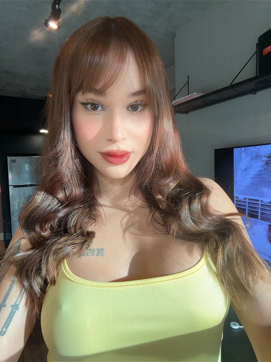 candyhawking's tweet photo. @HectorERodrig12 @itsvicangel Hello, handsome. Thank you for the love, Feel free to follow and message my new account anytime. I don't ignore messages. ❤️ https://t.co/HmSsM024vr