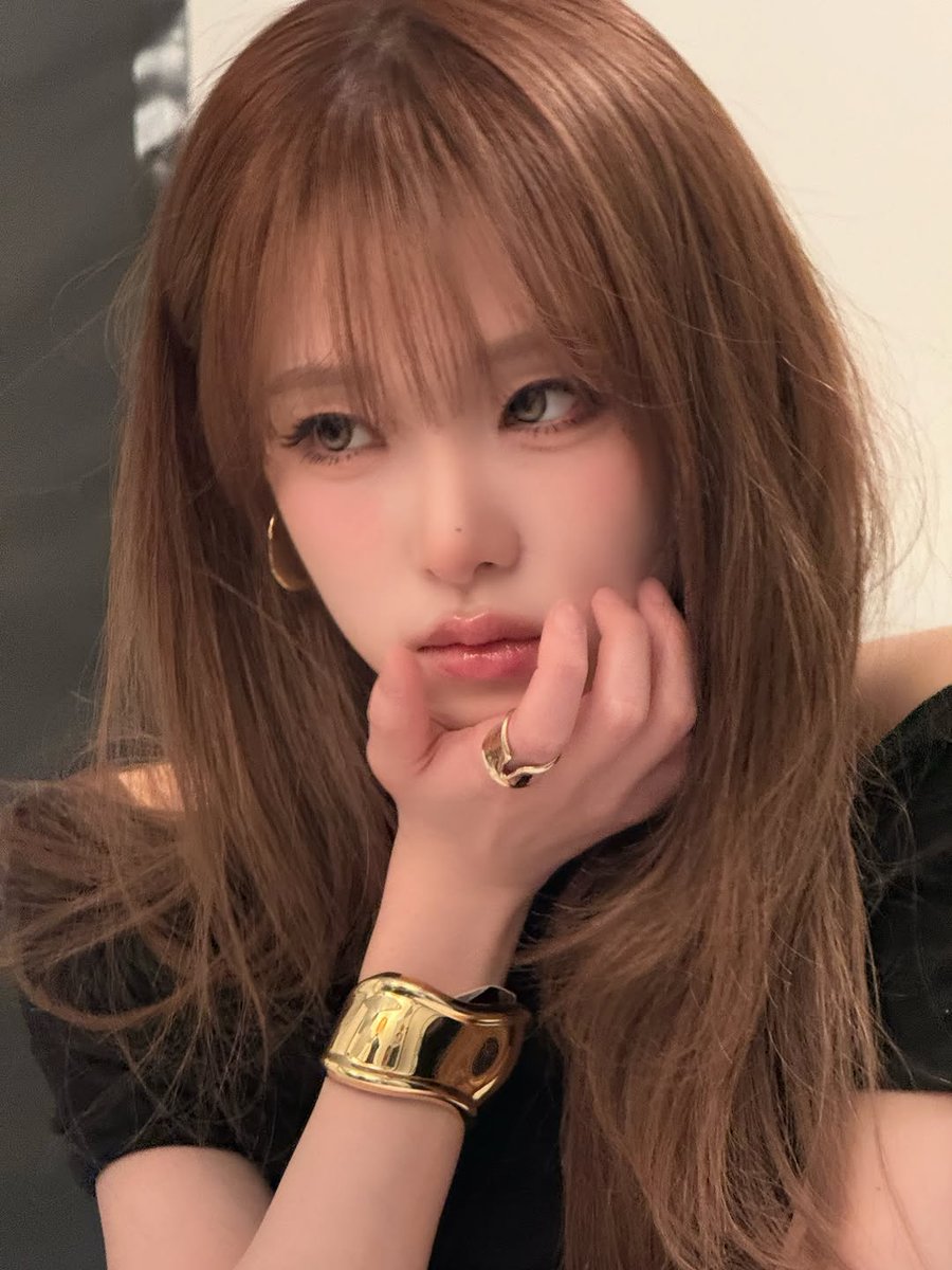 godchoiyena's tweet photo. _yenacore Instagram Update ❤️

https://t.co/E6JtvMzDWi

#최예나 #예나 #YENA #イェナ #崔叡娜 https://t.co/vCsJMH0dTr