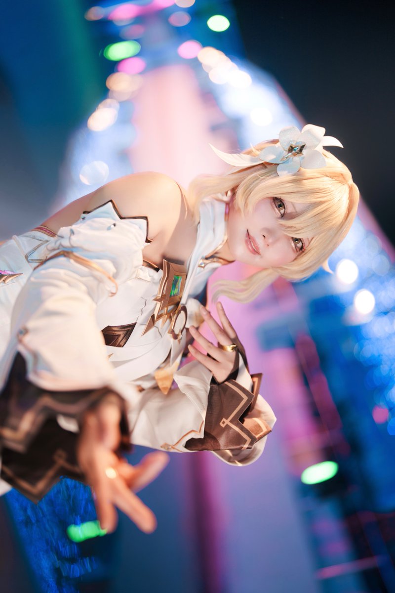 hinana_xx's tweet photo. 【コスプレ cosplay】

原神／GenshinImpact
旅人 蛍／Traveler Lumine

#ラグコス2026 #GenshinImpact https://t.co/3YozjzNzK6