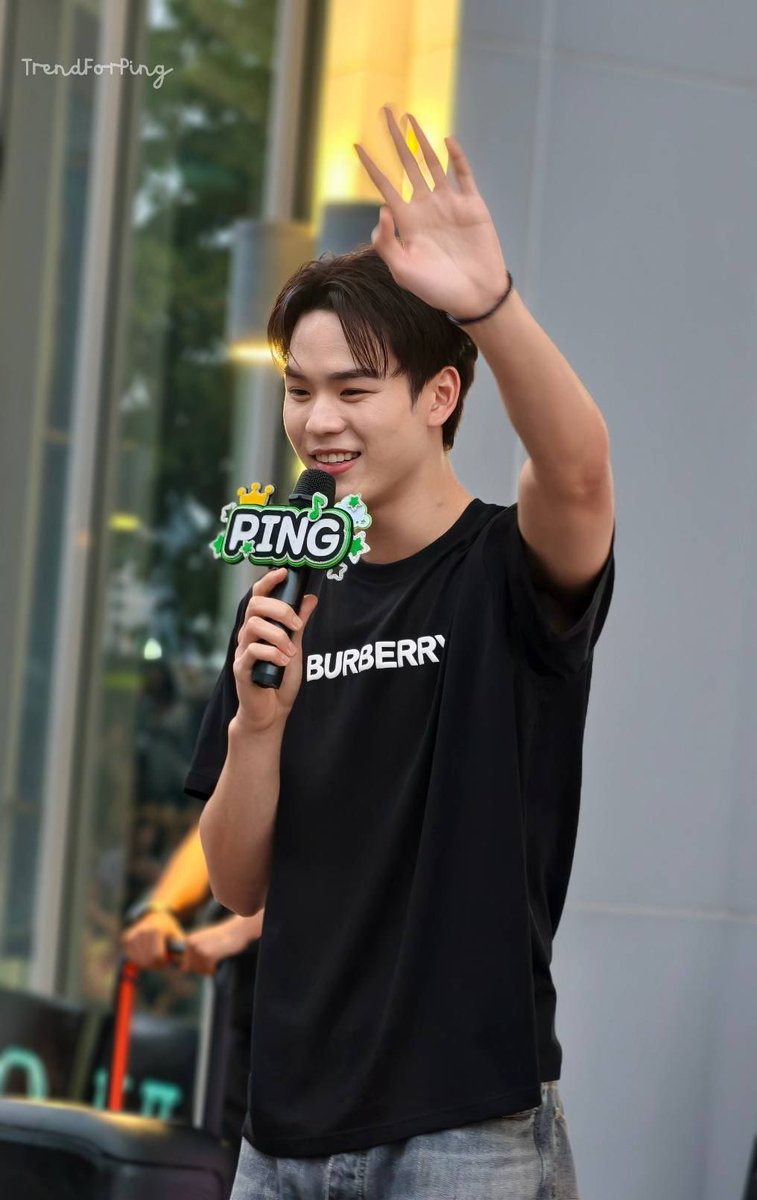 TrendforPK's tweet photo. หล่อมากกก

TSP COZY SIGN AND SMILE

#งานมหกรรมนิยายนานาชาติ2026xTeshowPing https://t.co/5vpT9J97yE