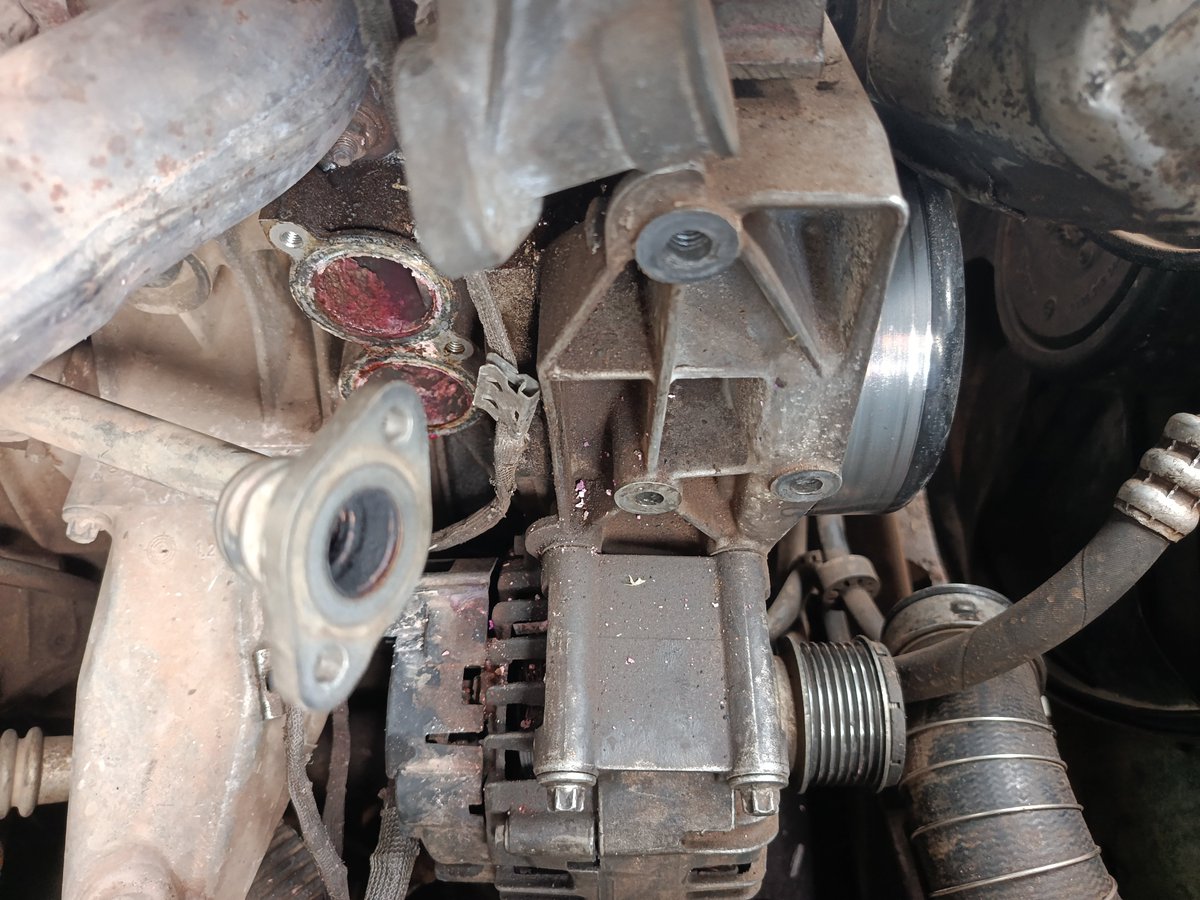 EgoHumphrey's tweet photo. Another one... Coolant leaks and overheating dealt with professionally!! After pressure test we found coolant leaks as a result of broken coolant horses, replaced them with genuine OEM ones. https://t.co/Vw5IA6cmoQ