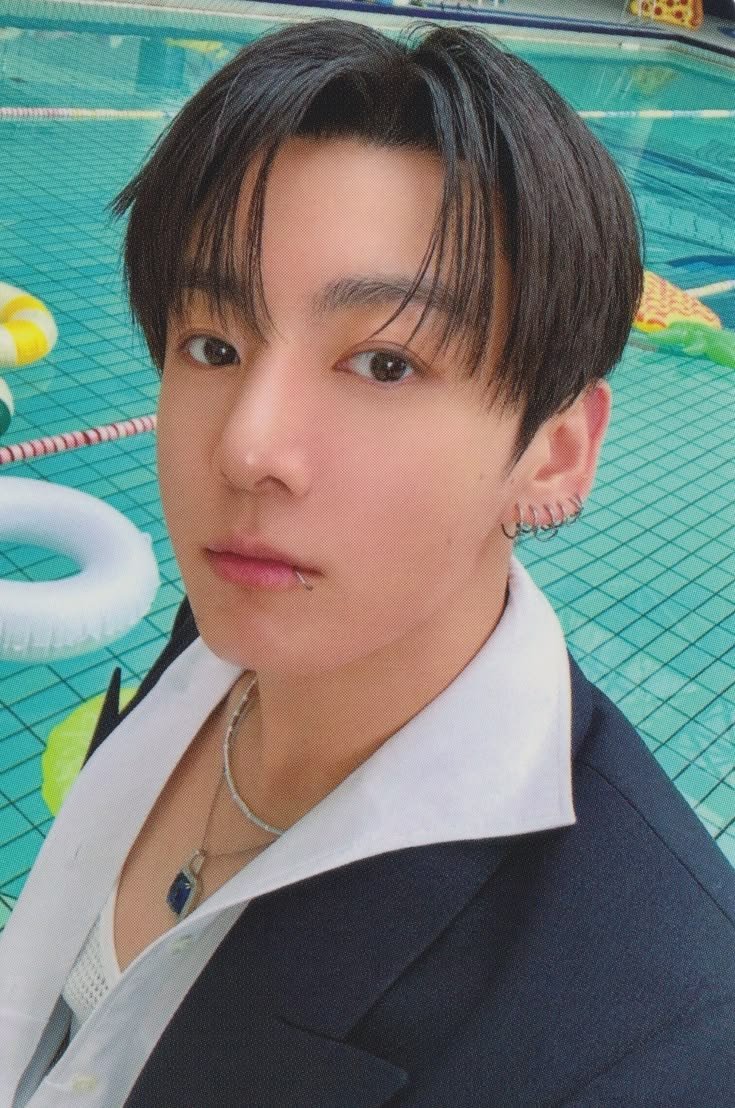 wtchy_betch's tweet photo. Ma try pero pabili po Jungkook arirang weverse japan ld please 🥹🫶🏻🙏🏻

-prio onhand
-no to OP (may na set na po akong budget for this 😓)
-prio TINGI/no to set 
-not in a rush 

Please dm offers with details. https://t.co/Clkd56dqSn
