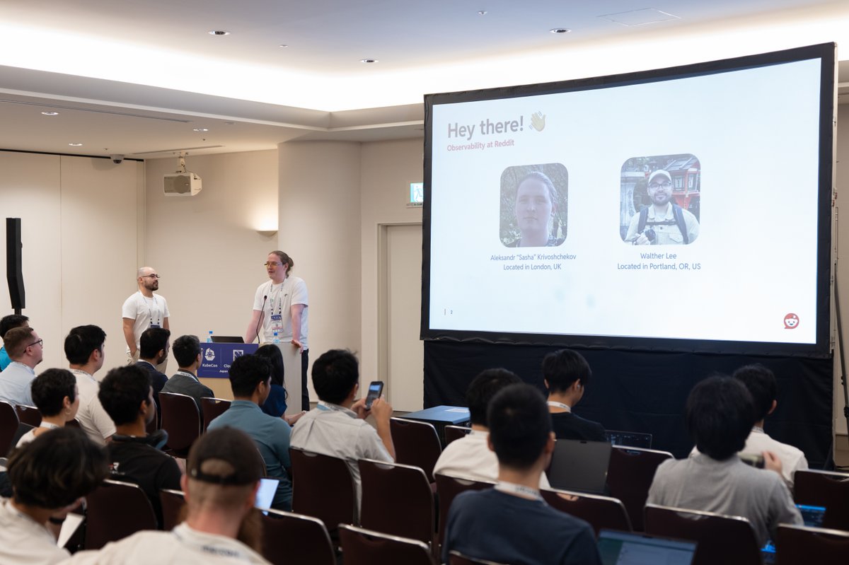 ReadTheDuck's tweet photo. #KubeCon Japan Day 2, interesting counter aggregation talk, and blue hours in Yokohama. Waiting at airport, on my way back ☺️ https://t.co/uXR4jiqz15
