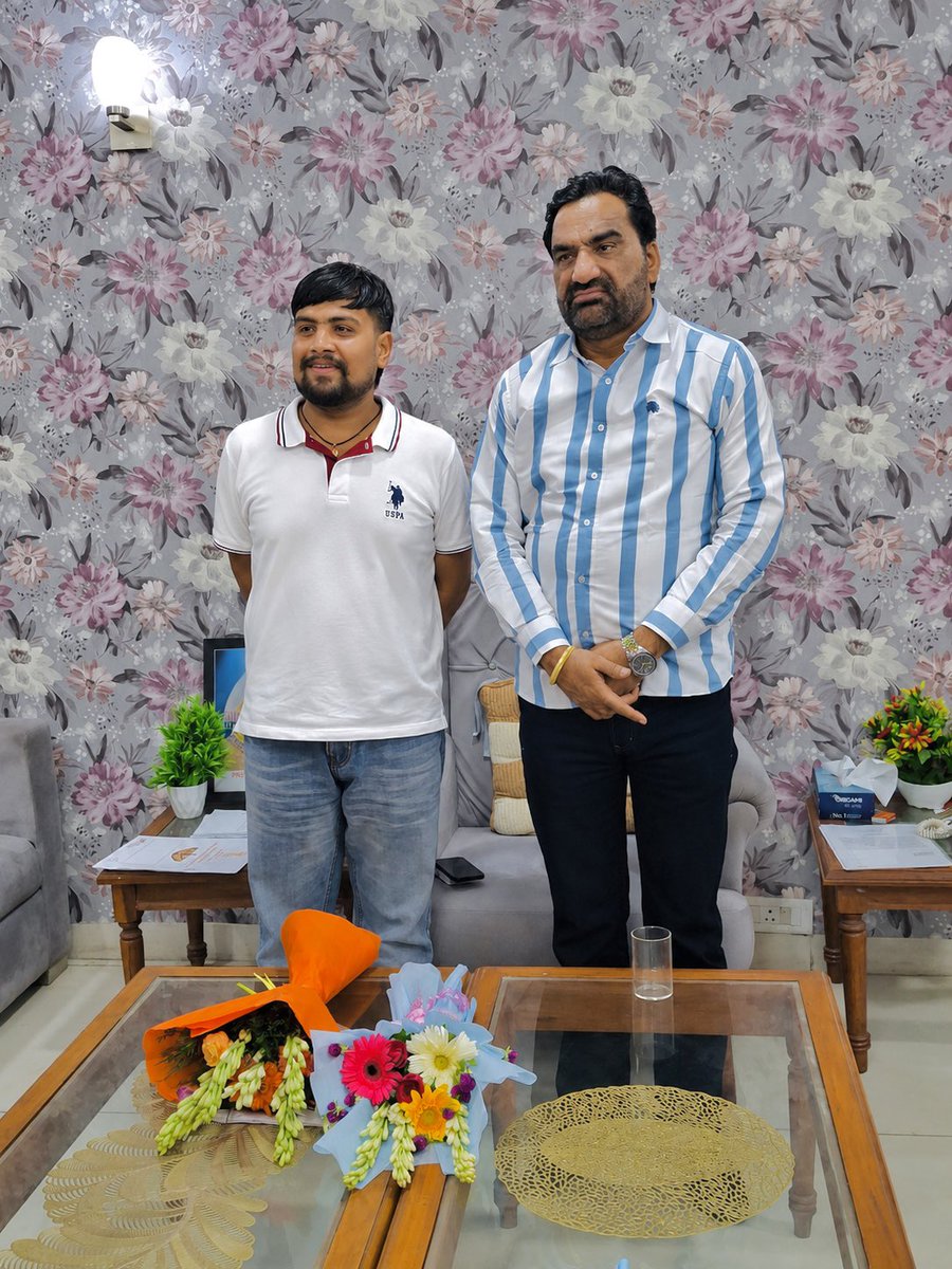 JattVicke's tweet photo. 📍नई दिल्ली 
@hanumanbeniwal https://t.co/FckWRxuwBx
