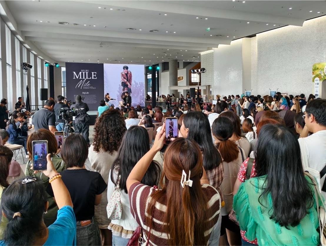 MyLifeAMTV's tweet photo. ขอขอบคุณกรีนนี่โรสทุกคน ที่มาร่วมเป็นส่วนนึง ของ MY life มาย ภาคภูมิในวันนี้ เติมมายกันจนใจฟู้วววว์ 💚#MylifexMilePhakphum
#AMARINTVHD34 #มหกรรมนิยายนานาชาติ2026 https://t.co/rDQLQcNAue