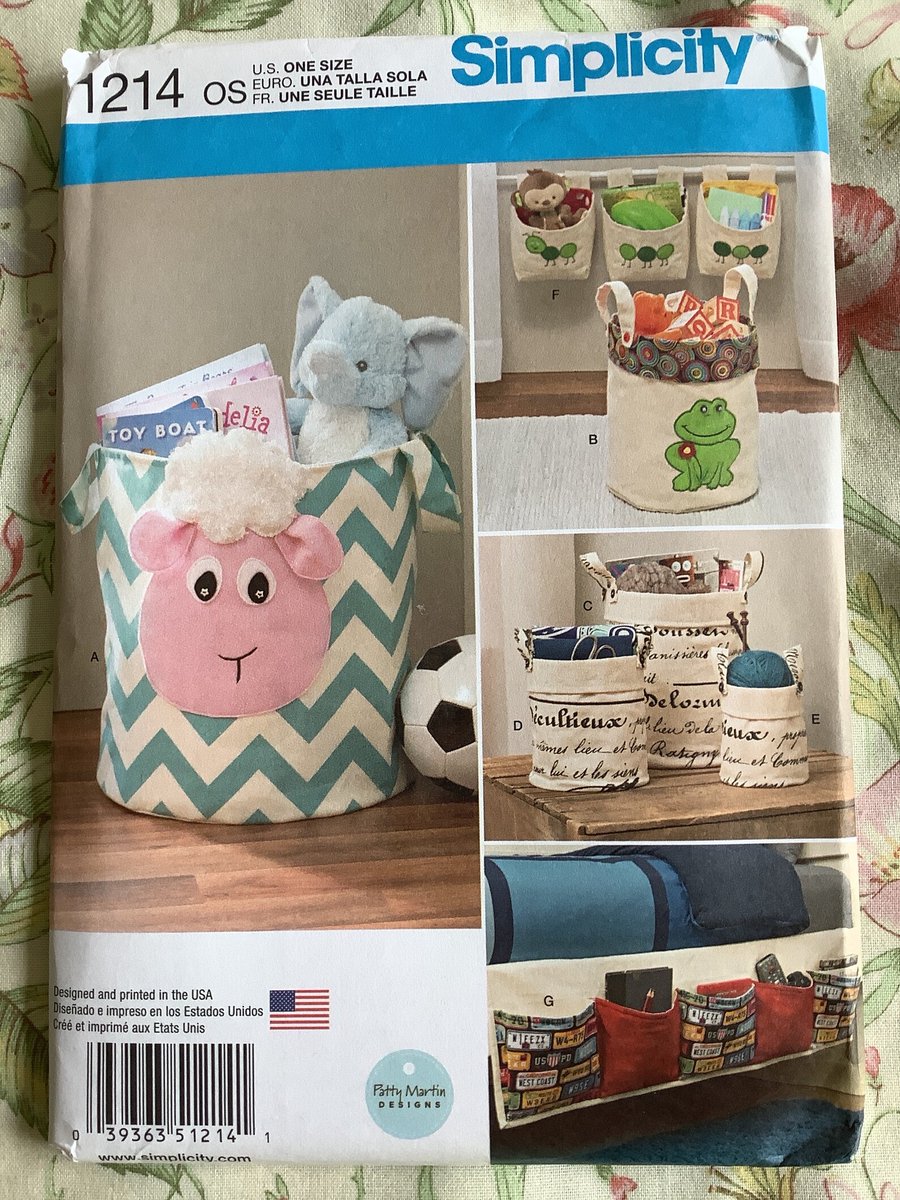 WatsonsVintage's tweet photo. Make some fun #HandmadeGifts or useful #storage for your home with this Uncut 2015 Simplicity One Size Sewing Pattern No 1214 for Storage Organisers - Make Handmade Gifts - Home Storage Pieces - Supply Pattern https://t.co/aQSQUHfwcP via @Etsy #Simplicity #SewingPattern #StorageOrganisers
