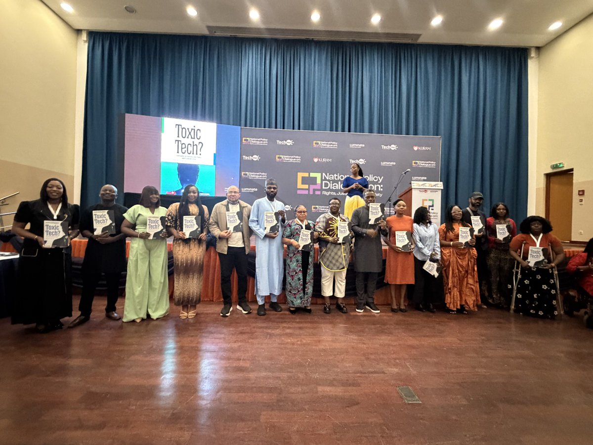 TechHerNG's tweet photo. It's official. Toxic Tech report is launched. Led by Dayo Olaide, Advisory Board Chair at TechHerNG, with our leadership, Luminate and invited dignitaries.
#ToxicTech #DigitalSafety https://t.co/PlTGgXHGoY