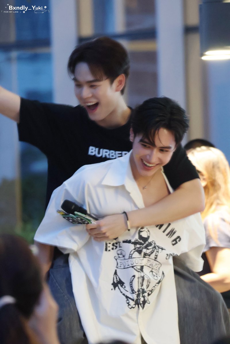 Bxndly_Yuki's tweet photo. 260730
TSP COZY SIGN AND SMILE

#งานมหกรรมนิยายนานาชาติ2026xTeshowPing
#Teshow #PingKrittanun #TeshowPing https://t.co/k2P4WKMScz