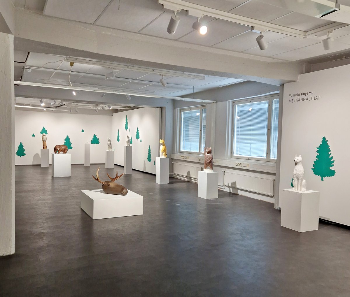 kaiapoi's tweet photo. 今日、ヘルシンキ・カラサタマにあるGalleria Huutoで個展が始まりました。期間は8月23日まで。昨日のオープニングパーティーでは沢山の来場者の方々とお会いしお話しする事ができました。2年間に渡る肩の不調を乗り越え再び個展を開催できたことに大きな喜びを感じています。https://t.co/penl5nvObM https://t.co/vYrNd5veSx