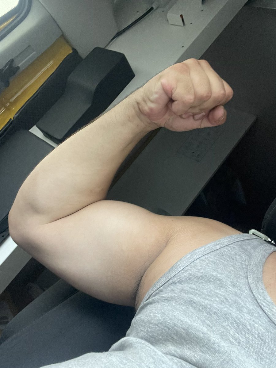 cashmasterkadir's tweet photo. Das Leben eines Cashmasters sieht so aus! Hingabe, Aufgaben erledigen lassen, das Alpha Leben genießen 🔥😈💪🏾💸
#findom #cashmaster #daddy #sklaven #slaves #footmaster https://t.co/4EZH9HaB63
