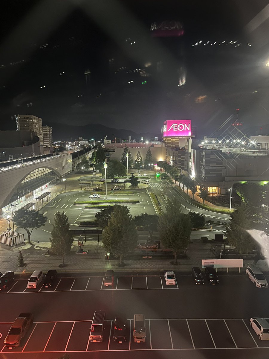 n_saichoco's tweet photo. 防府駅です〜明日仕事がうまく行きますように〜 https://t.co/18tmlTr4jT