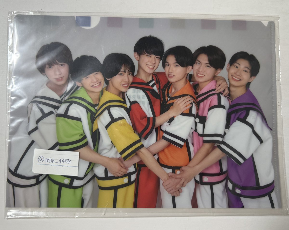 trhk_4458's tweet photo. スパフル グッズ 譲渡
クリアファイル 写真集 マガジン 雑誌 本

譲）堀内 結流 

求）買取

その他グッズも投稿しているためご覧下さい🙇🏻
破格でのお取引可能です。郵送でのお取引希望です。 https://t.co/0X4sErSiYt