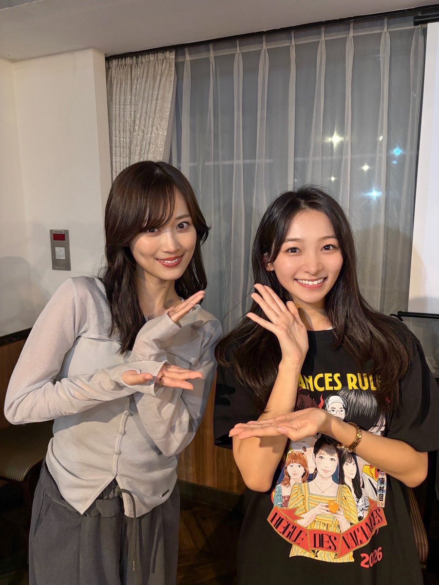 maeno_ema's tweet photo. ABEMAオリジナルドラマ『#バカンスの法則』
明日 20:00～ 第3話放送です！

りんりん役 #山下美月 さんと📸！@mizuki_staff 
美月さんは、優しくてとても綺麗で憧れます…！✨️

⭐️ #ABEMA：【完全無料】＋【毎週月水金の週3配信】！

⭐️ #Netflix：毎週金曜3話ずつ配信！
明日7/31(金)~START https://t.co/SAX7EUQS2q