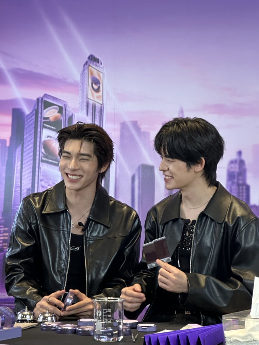 Maybelline_TH's tweet photo. ยิ้มหวานมากกกกกกกก

TeeTeePor X MATTEMAX 

#MaybellinexTeeTeePor https://t.co/nsW1ZU1j4u