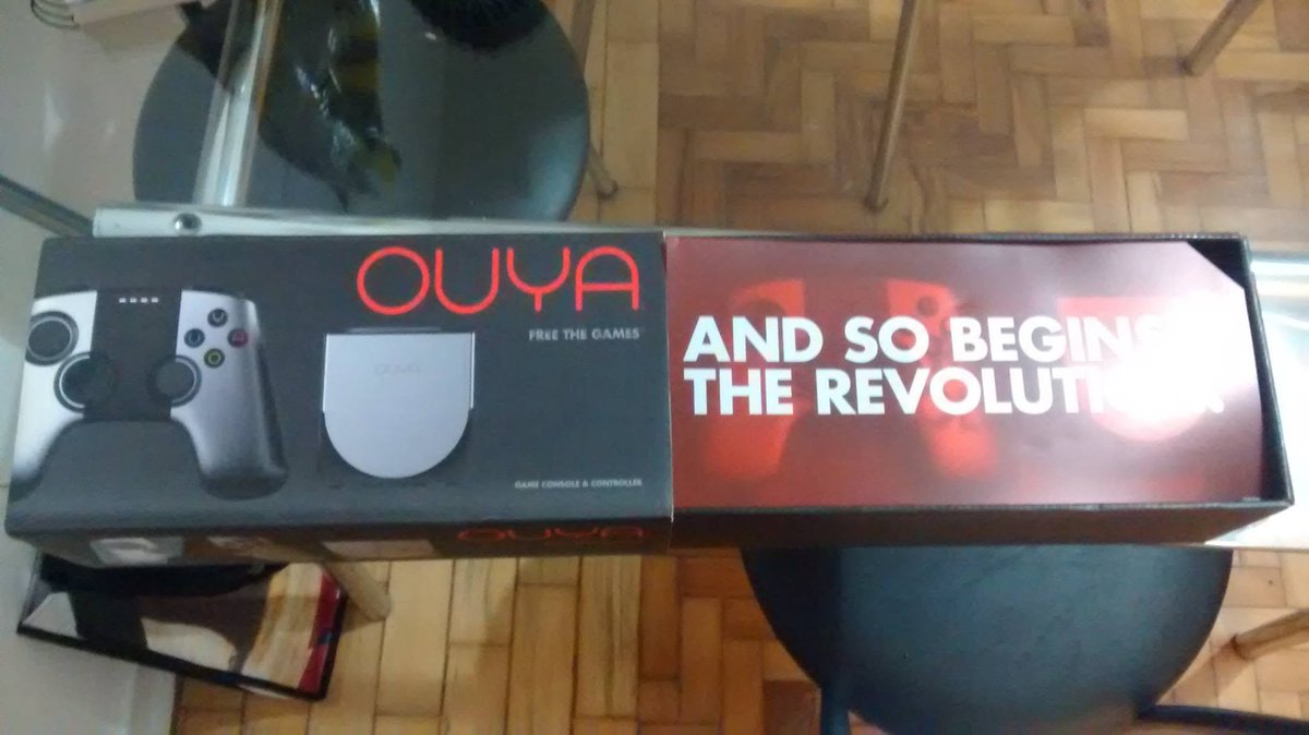 pcesarcabral's tweet photo. E A REVOLUÇÃO COMEÇOU!!!

(Facebook é legal pq lembra das fotos antigas publicadas por lá ... essas são bem velhas! kkkkk ....)

#Ouya https://t.co/aMMwJ8pzjO